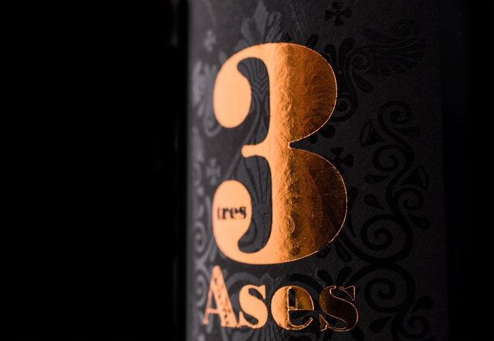 3_ases_crianza_08.jpg 3 ASES Crianza