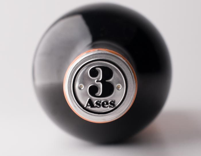 3_ases_roble_botella_05.jpg 3 ASES Roble